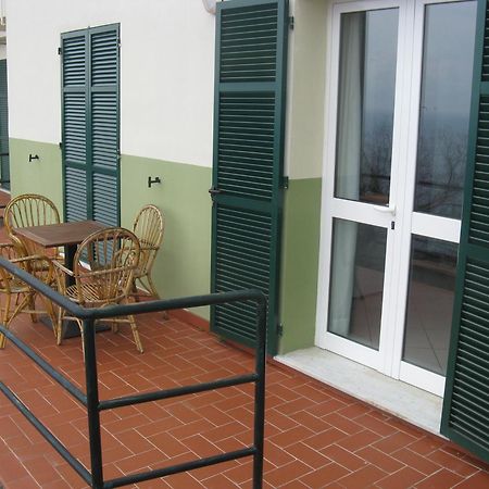Residence Borgo San Sebastiano Bergeggi Exteriör bild