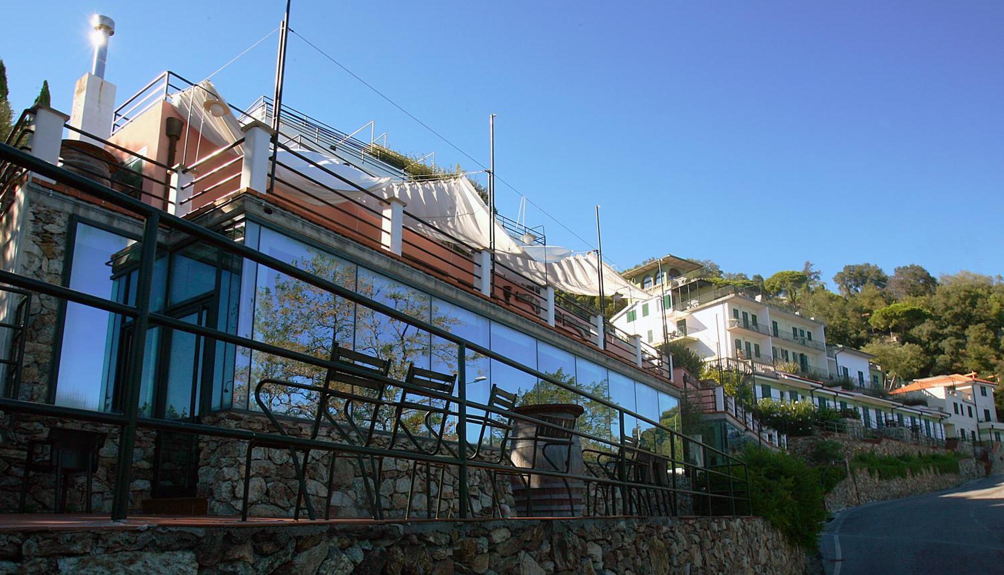 Residence Borgo San Sebastiano Bergeggi Exteriör bild