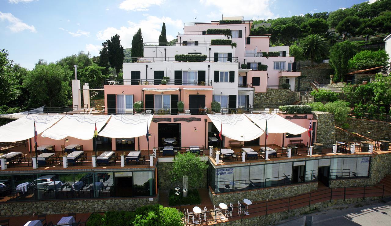Residence Borgo San Sebastiano Bergeggi Exteriör bild