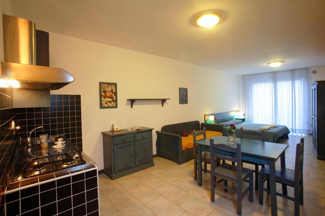 Residence Borgo San Sebastiano Bergeggi Rum bild