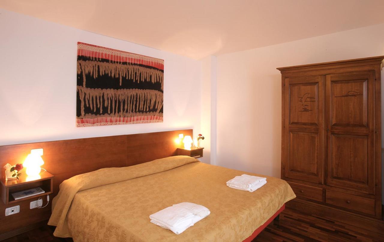 Residence Borgo San Sebastiano Bergeggi Rum bild