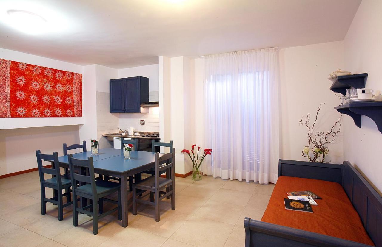 Residence Borgo San Sebastiano Bergeggi Rum bild