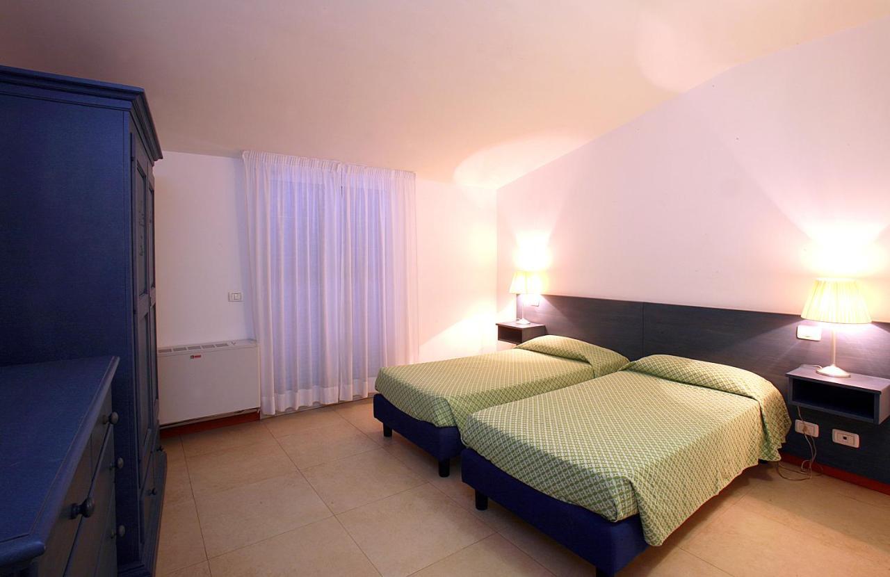 Residence Borgo San Sebastiano Bergeggi Rum bild
