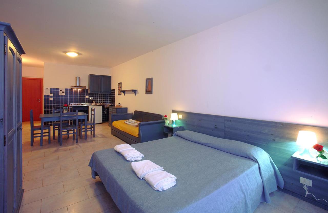 Residence Borgo San Sebastiano Bergeggi Rum bild